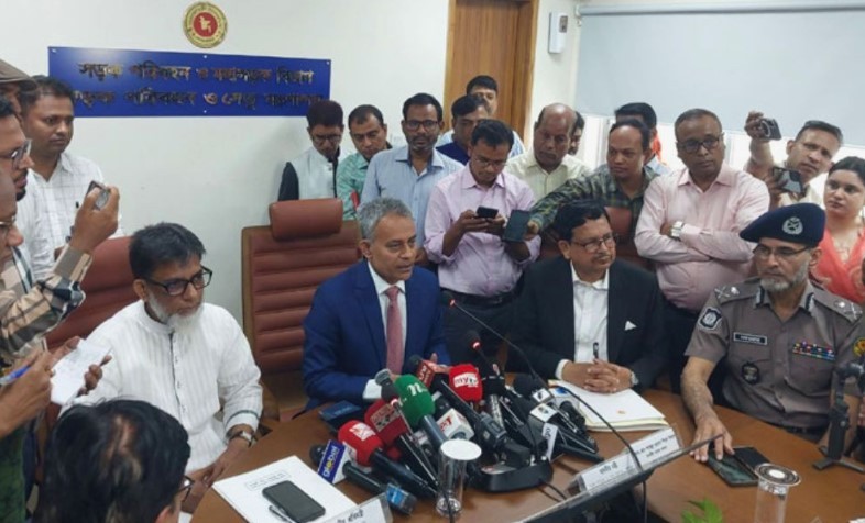 ফেরিতে ওঠার আগে নামতে হবে সব যাত্রীকে, কড়া নির্দেশ নৌমন্ত্রীর